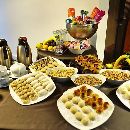 Hotel Beyond Esmirna