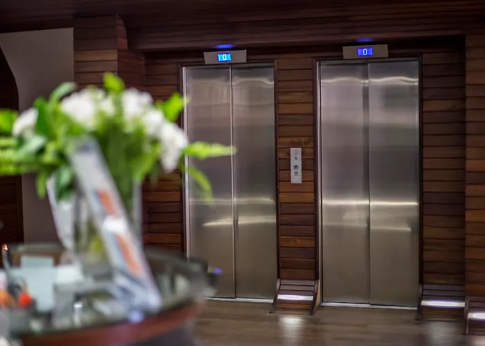 Beyond 4* Измир