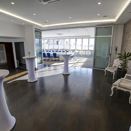Beyond 4* Izmir
