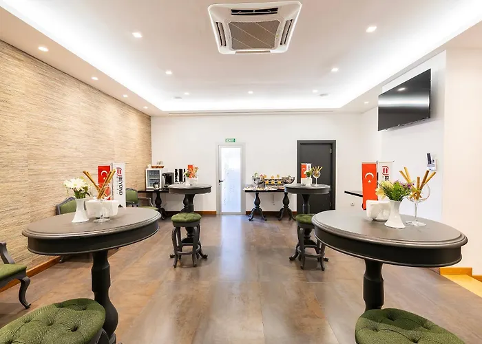 Beyond 4* İzmir