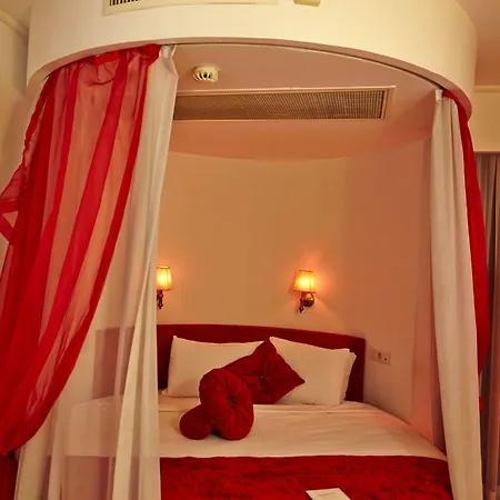 Hotel Beyond