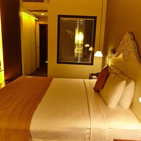 Beyond Hotel 4*